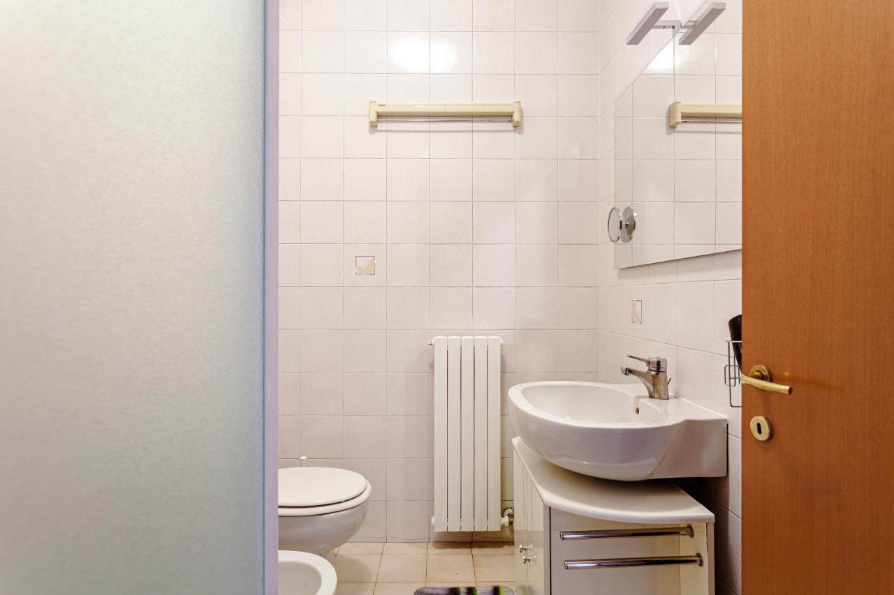 Comfy Apartment In Corso Como Milano Eksteriør bilde